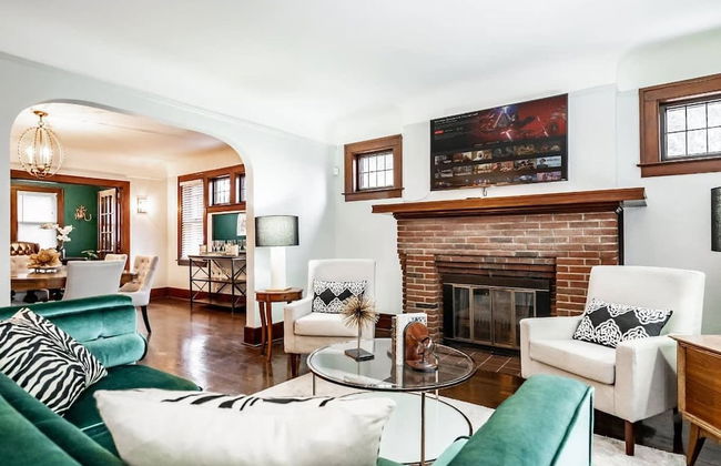 Glamorous Green Beauty in the Heart of University District 15min to Downtown - Foto 1