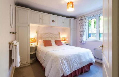 Family Bungalow with Private Pool - Photo 2