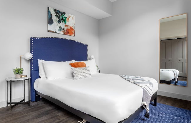 Amazing 2BR Downtown With 98 Walk Score - Foto 1