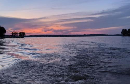 Captains Quarters Lake Life Dream Home 2bed 2bath - Foto 2