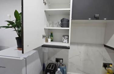 Private One Bedroom Flat in Barnet, London - Foto 19