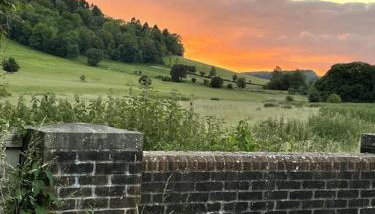 Gorgeous Cottage in Skirmett with Parking - Foto 1