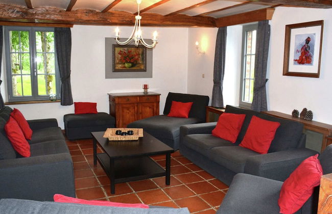 Vintage Farmhouse With Garden, Roofed Terrace - Photo 8