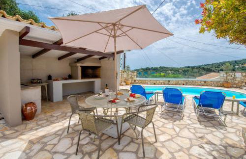 Loggos Seaview Cottage with Private Pool by Konnect - Foto 14