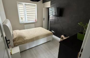 PFB Premium Apartment - Photo 8