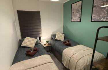 3 bed house, Free parking 9ppl - Foto 20