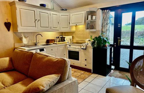 Smugglers Cottage Barn Conversion AONB with Pool & Jacuzzi - Foto 32