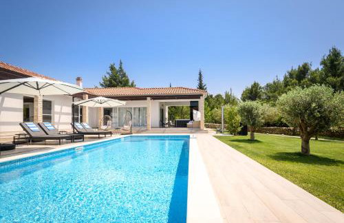 Villa Stella - heated pool, jacuzzi & sauna - Foto 49