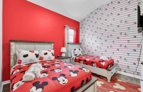 Gorgeous Family Home w Pool, pool Spa, BBQ, Game Room - Foto 20