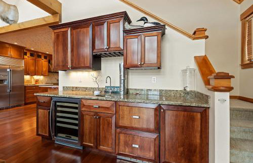 The Dunn Compound- On Mooselookmeguntic Lake! - Foto 9