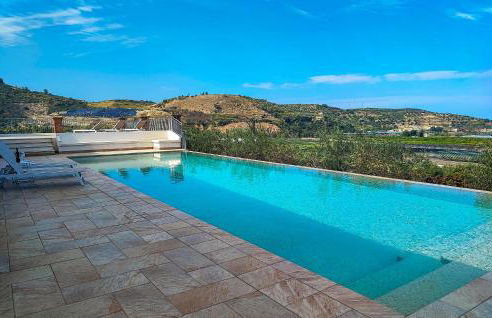 Cozy Home In Rodi Milici With Wifi - Foto 7