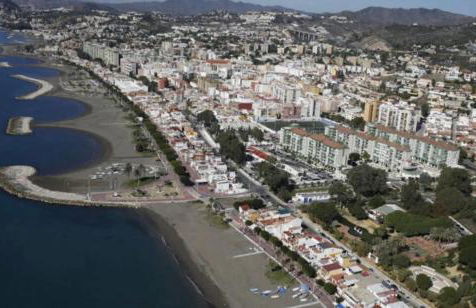 Piso 110m² en el Palo con parking cerca de la playa - Photo 3