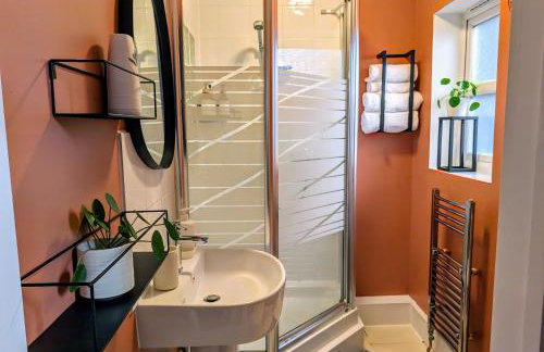 Seaside Escape - free on site parking! Pet friendly! - Foto 16