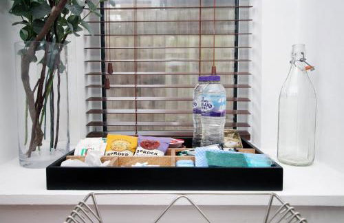 Coastal penarth dream! Close to Cardiff superb location near bars and restaurants! Dog friendly and welcome breakfast pack! - Foto 15