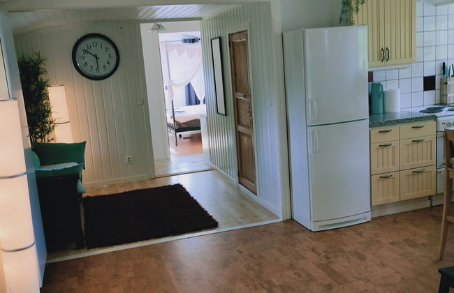 Charming 2-bed House at the Lake Close Gustavsfors - Foto 12