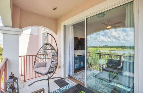 Top floor condo with view of lake, pool and fireworks! Next to Convention Center! - Foto 66