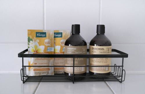 BELLA - Business&Family - 2 Zimmer direkt neben Schloß, Parkplatz, SmartTV, Netflix, Waschmaschine, 24h Checkin, 71qm, Kingsizebett, Hotelbettwäsche - Foto 29