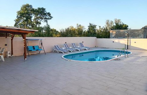 Awesome Home In Benkovac With Wifi - Foto 1