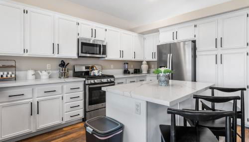 Cozy 5BR with Games and Pool for All - Foto 3, stove, dishwasher, toaster