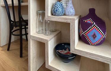 Gorgeous mezzanine studio steps to Olympia - Foto 5