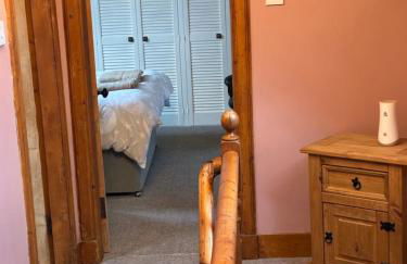 Cottage Farmhouse - Photo 14