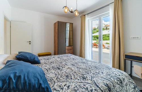 Villa Janie with a pool for up to 16 people - Photo 3