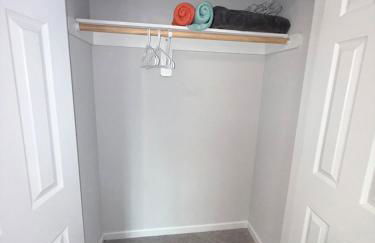 Pocono Escape - Modern & Cozy - Foto 26