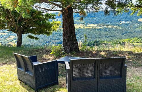 Le Séquoia --- Vue Extraordinaire - Nature - Calme - Netflix - Wifi - Randonnée - Foto 4