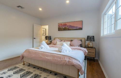 Angel&Rose Universal Hollywood Heated Pool House King Bed - Foto 39