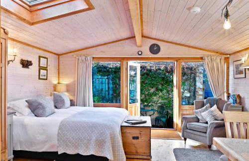 The Lodge - Luxury Lodge with Super King Size Bed, Kitchen & Shower Room - Foto 1