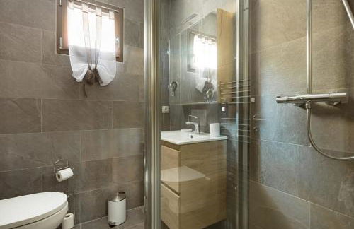 La loge - EN PLEIN COEUR DU VILLAGE - Foto 12