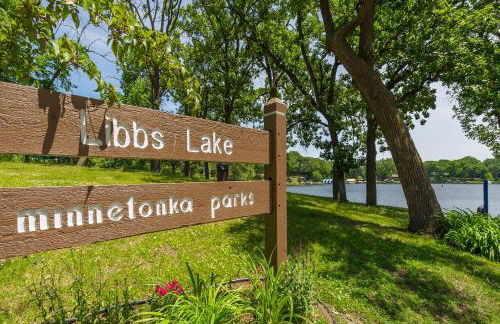 Gorgeous! Modern 3 Bed Home by Lake Mtka & Wayzata - Foto 36
