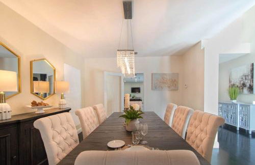 Dream House 5 Bedroom w/ Amazing Heated Pool - Foto 26