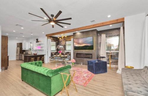 Houston's Downtown Bloom House - Spacious Floral Escape for Groups - Foto 17