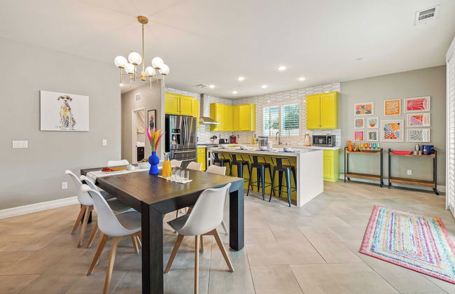 Kaleidoscope by Avantstay Colorful Escape + Pool - Foto 11