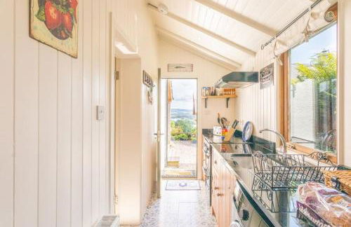 The Stable - cottage with a spectacular lake view - Foto 24