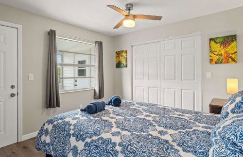 Coastal Calm 2BR Retreat Minutes to Manasota Beach - Foto 19