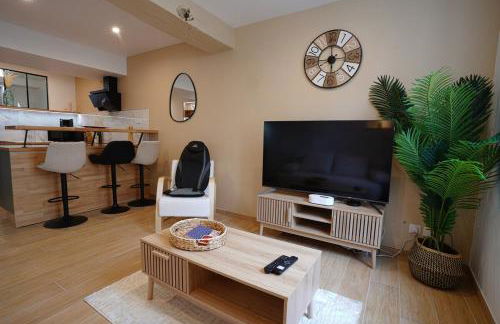 La Bulle Chic, Netflix - central - Photo 24