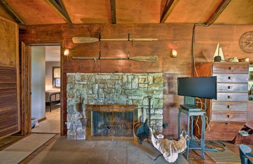 Custom-Built Lakefront Cottage with Spacious Yard! - Foto 4