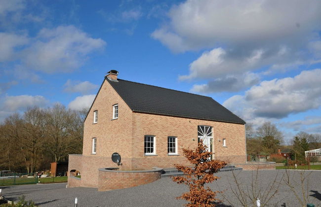 Modern Holiday Home in Somme-leuze With Garden - Foto 40