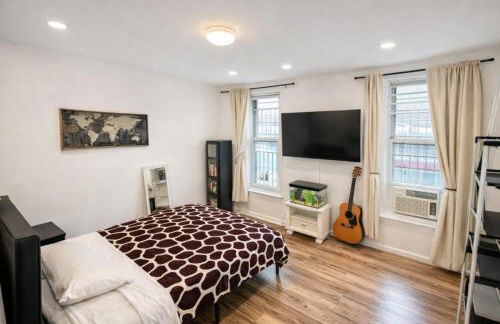 Next to Manhattan 2 Bedrooms Apartment - Subway 20 steps, Manhattan 1 Stop - Foto 35