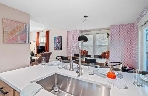 Cleveland Escape - Hot Tub - Karaoke Machine - Sleeps 12 - Foto 23