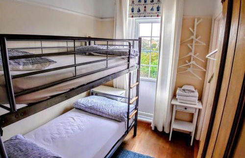 House - Sleeps 8 - Pet friendly - Garden - Parking - Foto 2