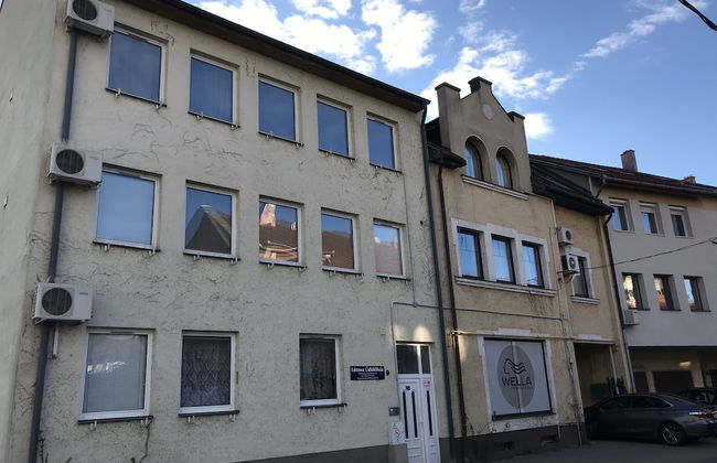 Lotusz Apartments - Photo 60