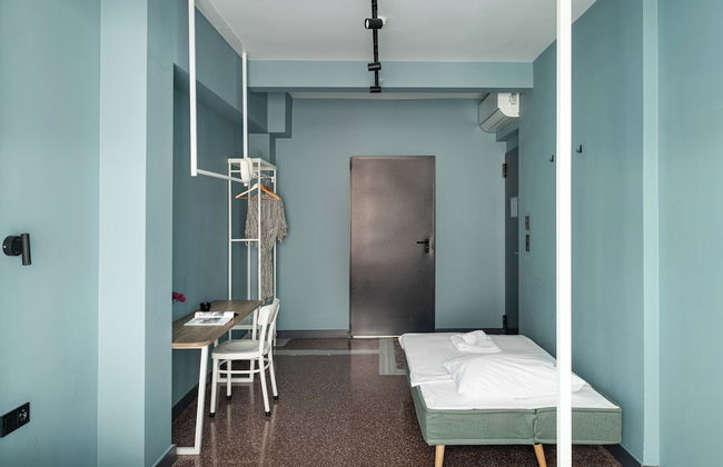 Zeus is Loose Hostel - Photo 34