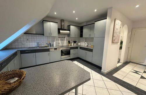 Grand Suite - Perfekt für 6-8! Parken Flughafen - Foto 28