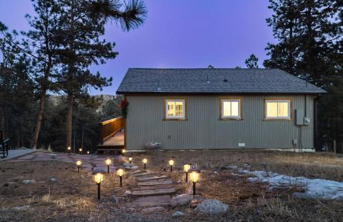 Pine Perch ~ Cozy Mountain Cabin w/ Views - Foto 30