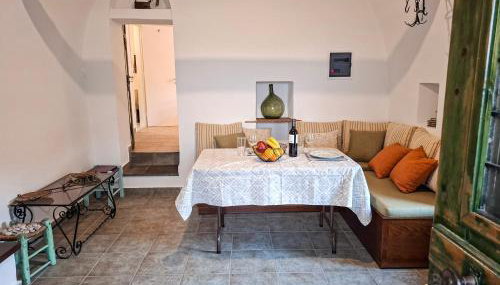 Calm Wood & Stone Home with View, Chios - Foto 2