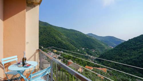 3 Bedroom Amazing Apartment In Avegno - Foto 1