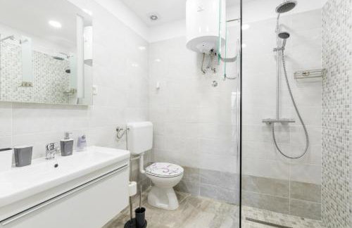 Apartment Mirella 1 "Your sunny sea-view escape with two terraces in the heart of Rabac" - Foto 15